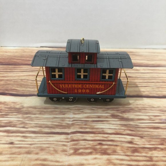 Hallmark Keepsake Ornament Yuletide Central, Caboose, Train, #5, 1998, Box 90s - Picture 5 of 14